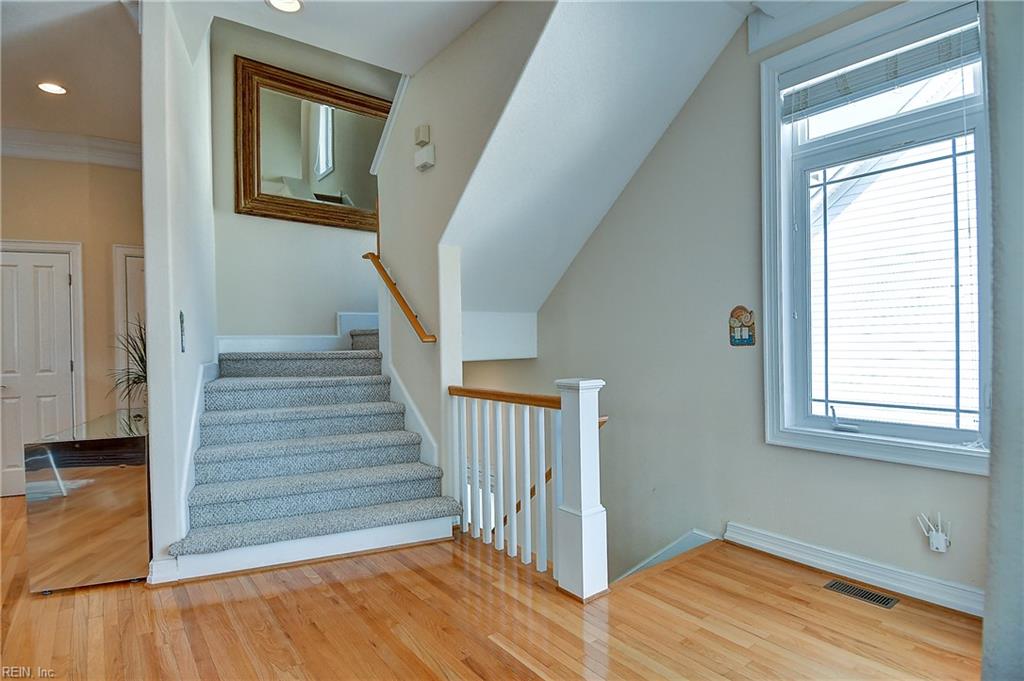 5512 Holly Rd Property Photo 13