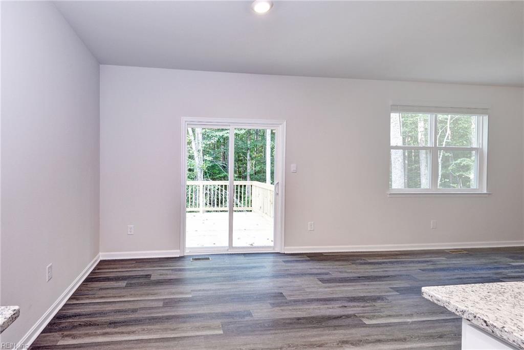 7785 Patriots Way E Property Photo 13
