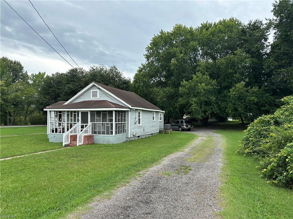 7207 George Washington Memorial HWY Property Photo 1
