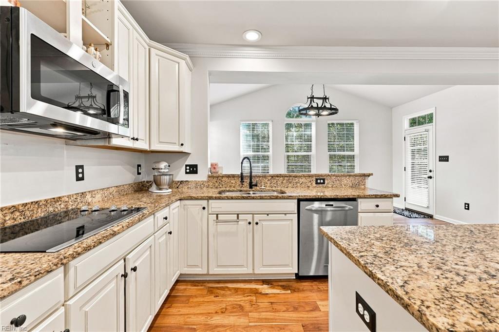 4205 Brigstock Ct Property Photo 9