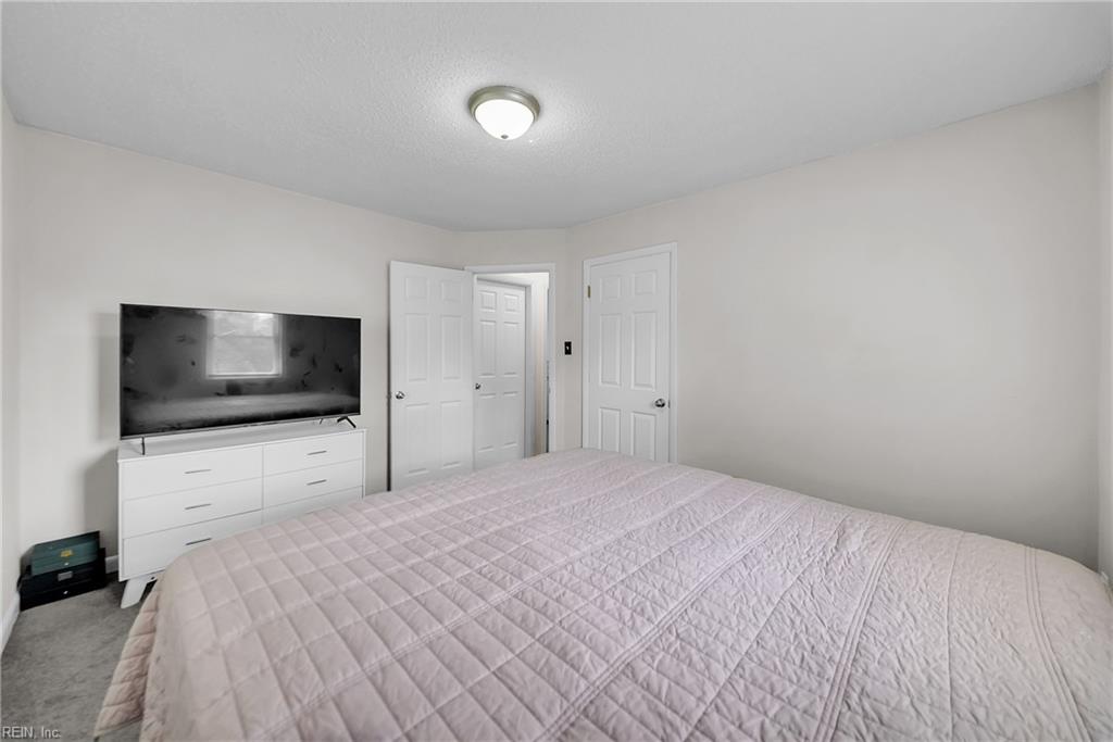 1935 N Lakeland Dr Property Photo 14