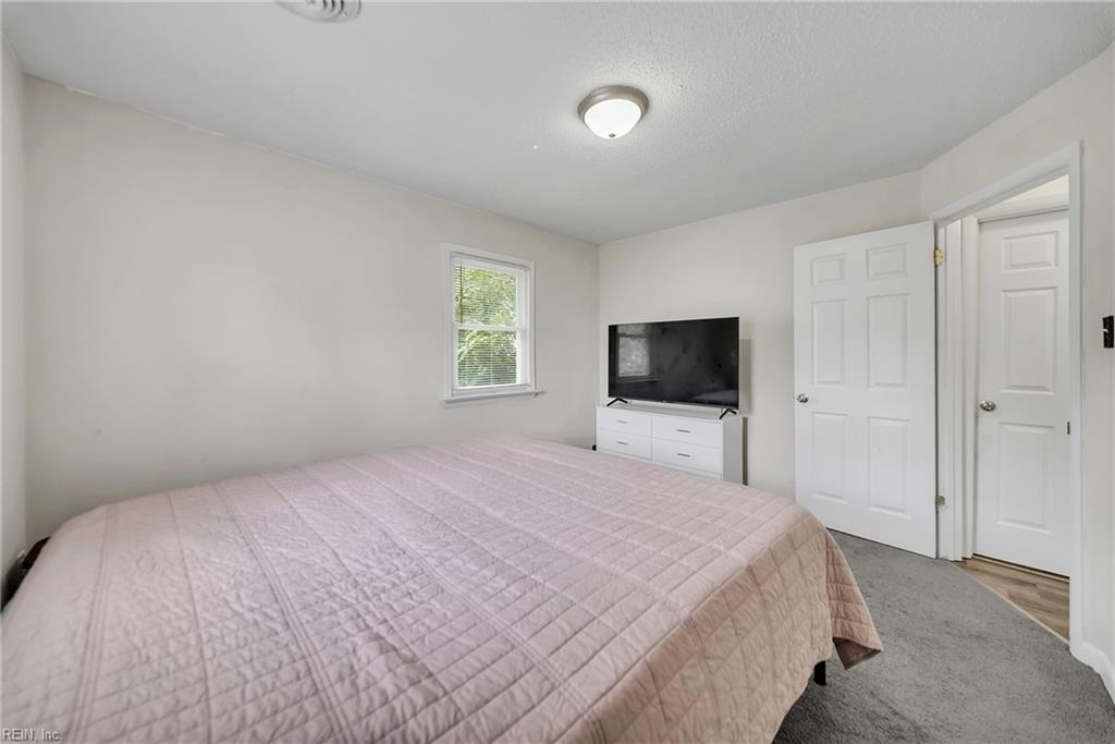 1935 N Lakeland Dr Property Photo 15