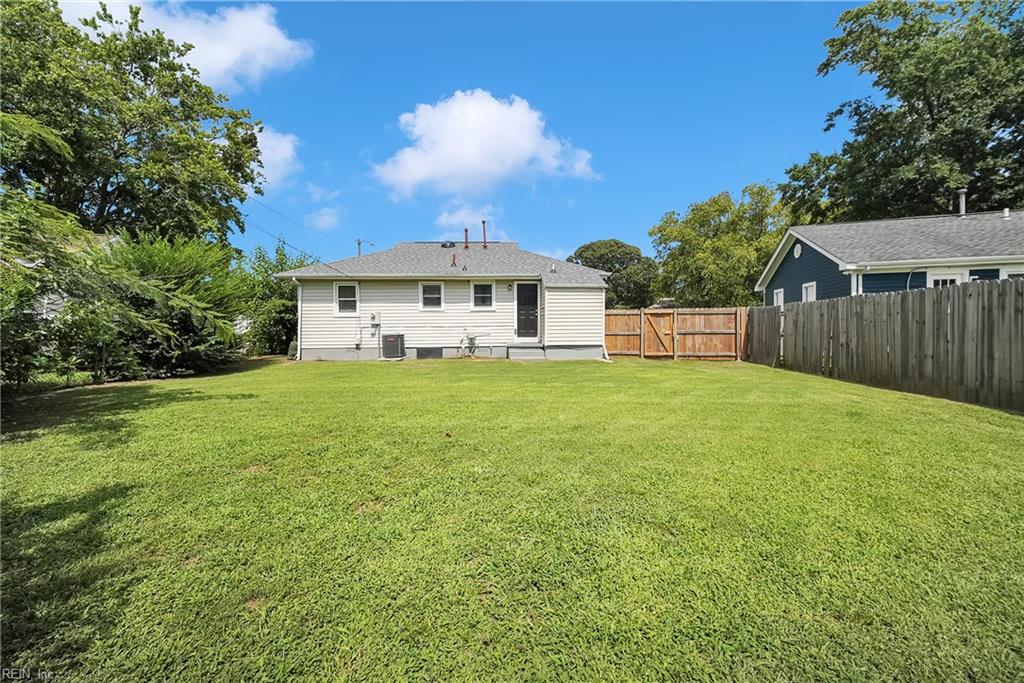 1935 N Lakeland Dr Property Photo 25