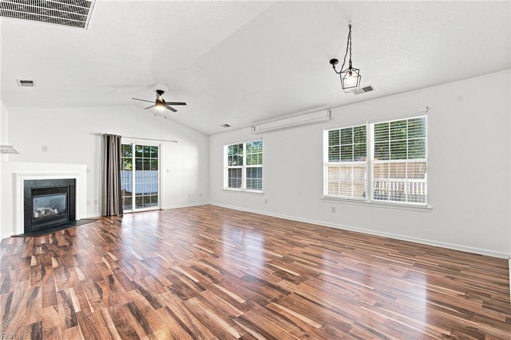 5053 Huntclub Chse Property Photo 6