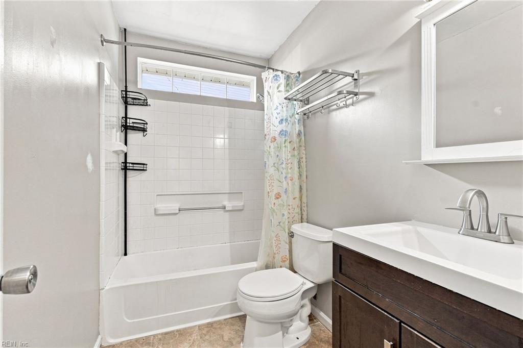5053 Huntclub Chse Property Photo 28