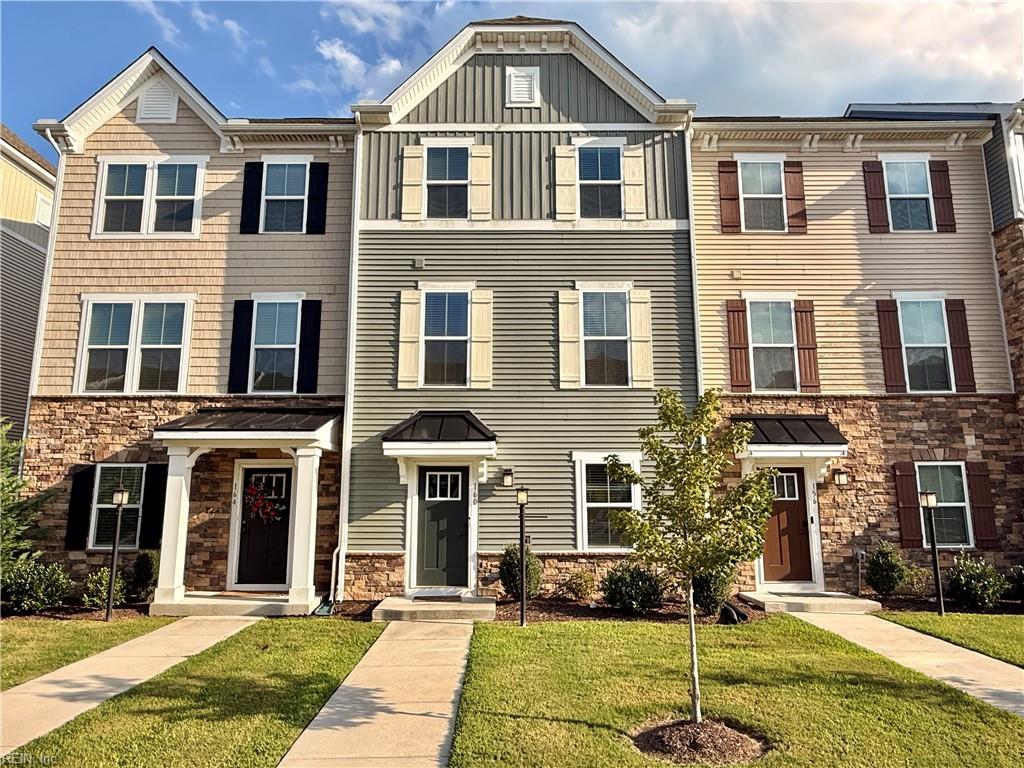 160 Spring Grove Way Property Photo 3