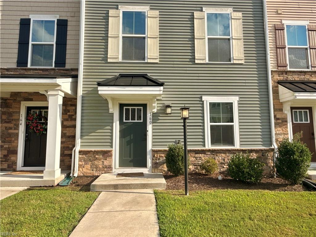 160 Spring Grove Way Property Photo 4