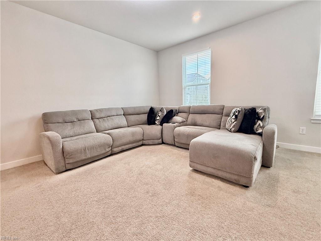160 Spring Grove Way Property Photo 9