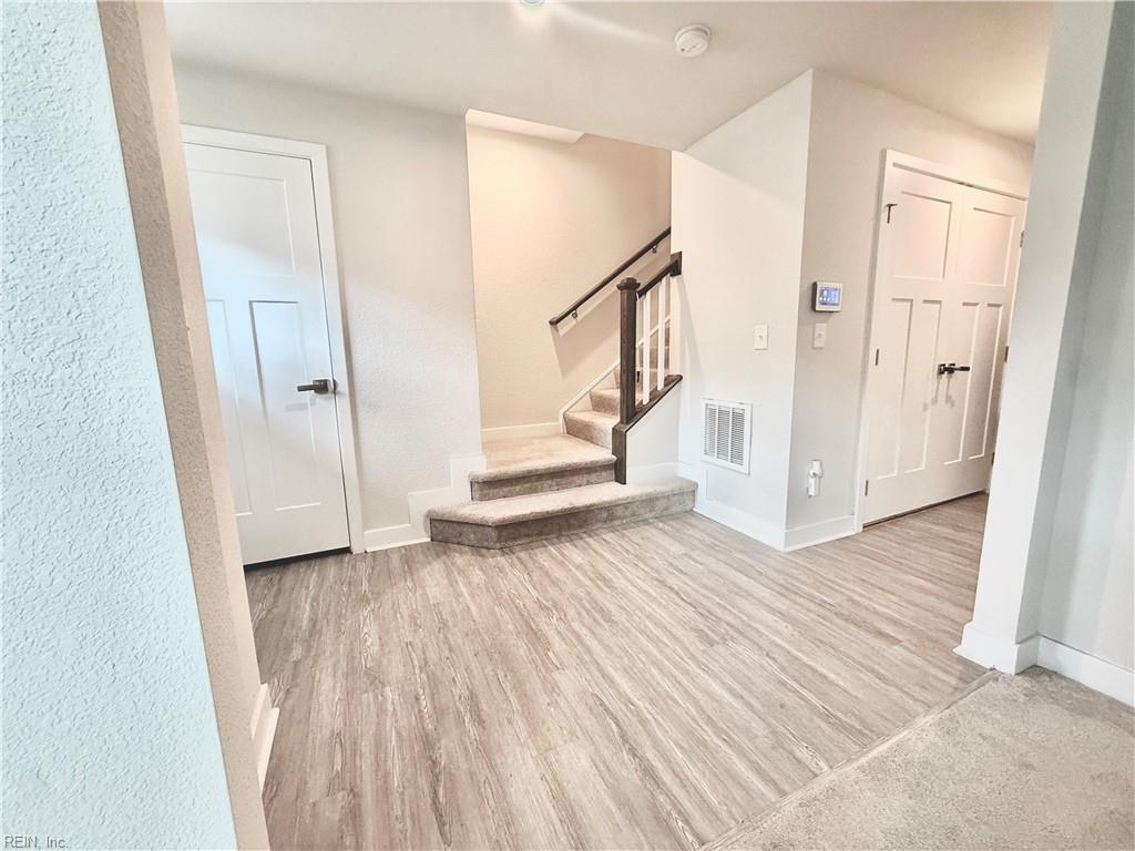 160 Spring Grove Way Property Photo 27