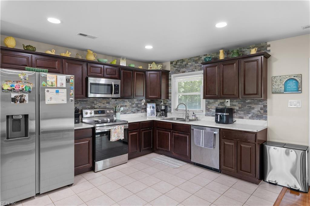 9217 S Quay Rd Property Photo 12