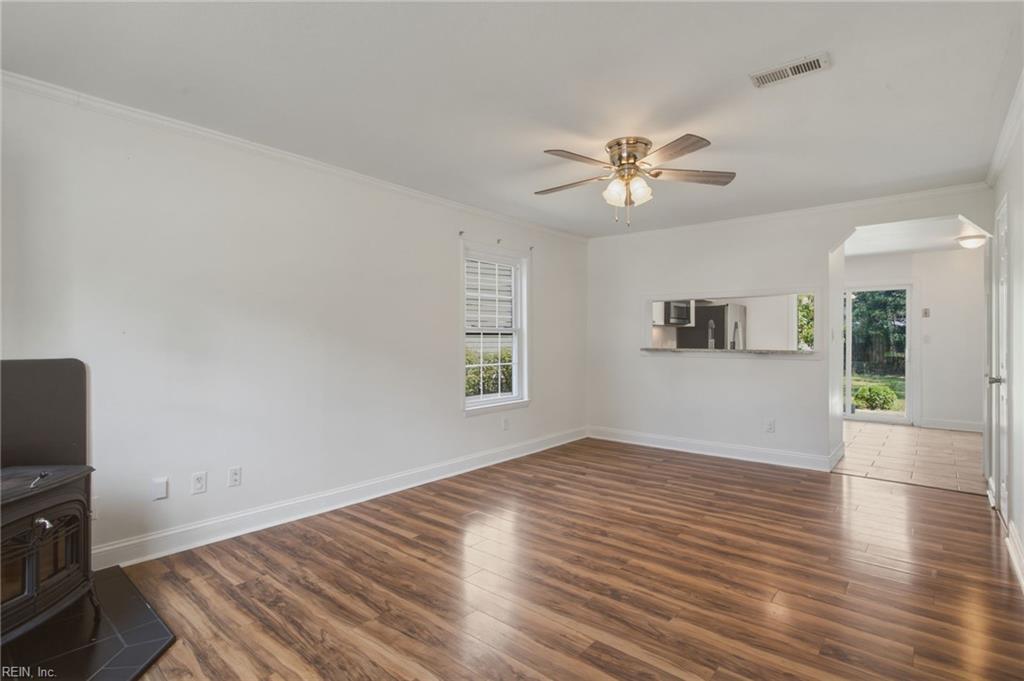 1412 Nightingale Way Property Photo 8