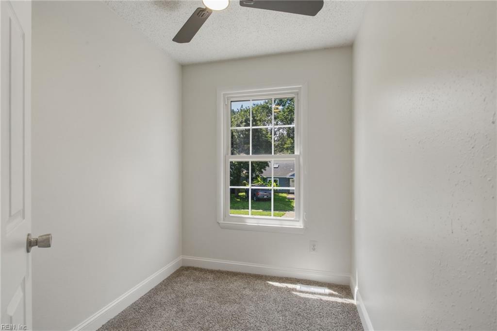 1412 Nightingale Way Property Photo 21
