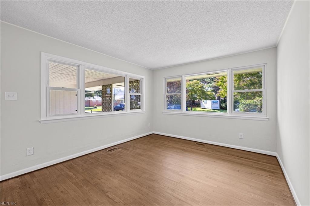 2508 Tarpon Ct Property Photo 4