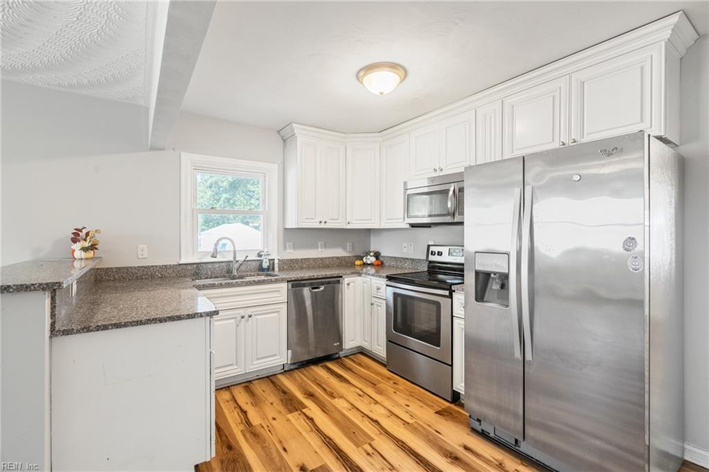 6608 Glenoak Dr Property Photo 13