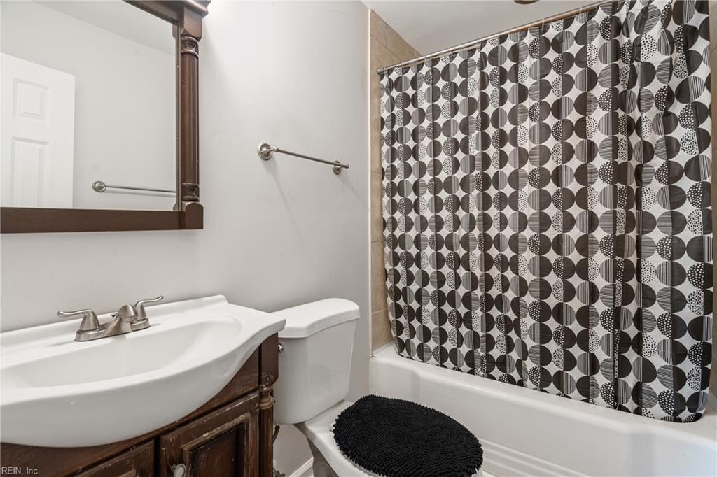 6608 Glenoak Dr Property Photo 21
