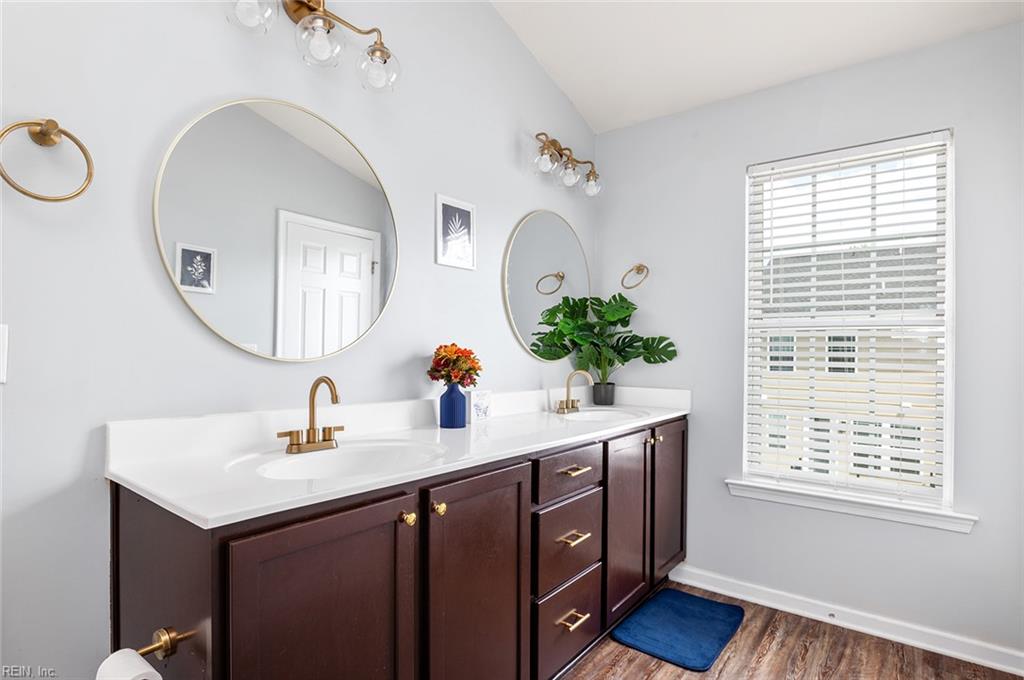 128 Daybeacon St Property Photo 15