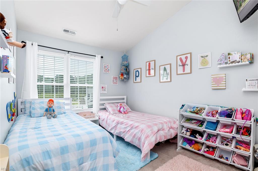 128 Daybeacon St Property Photo 17