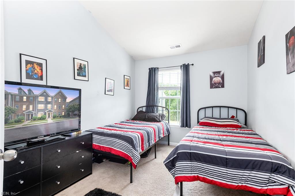128 Daybeacon St Property Photo 18