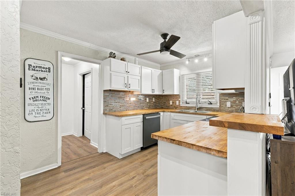 316 Londonshire Ter Property Photo 7