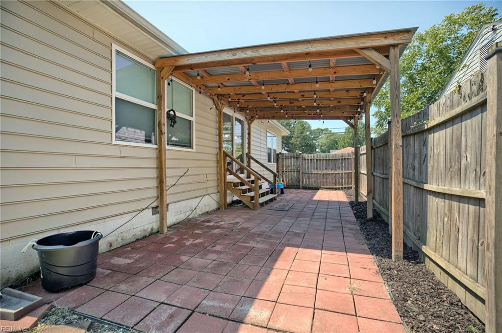 316 Londonshire Ter Property Photo 19