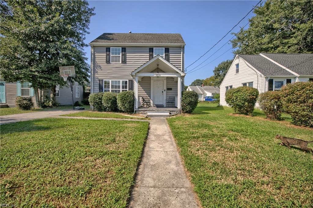 1805 Roanoke Ave Property Photo 1