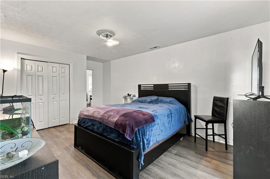1805 Roanoke Ave Property Photo 3