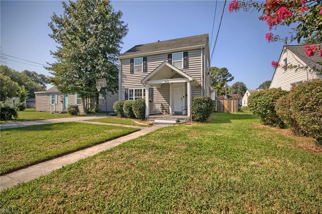 1805 Roanoke Ave Property Photo 5