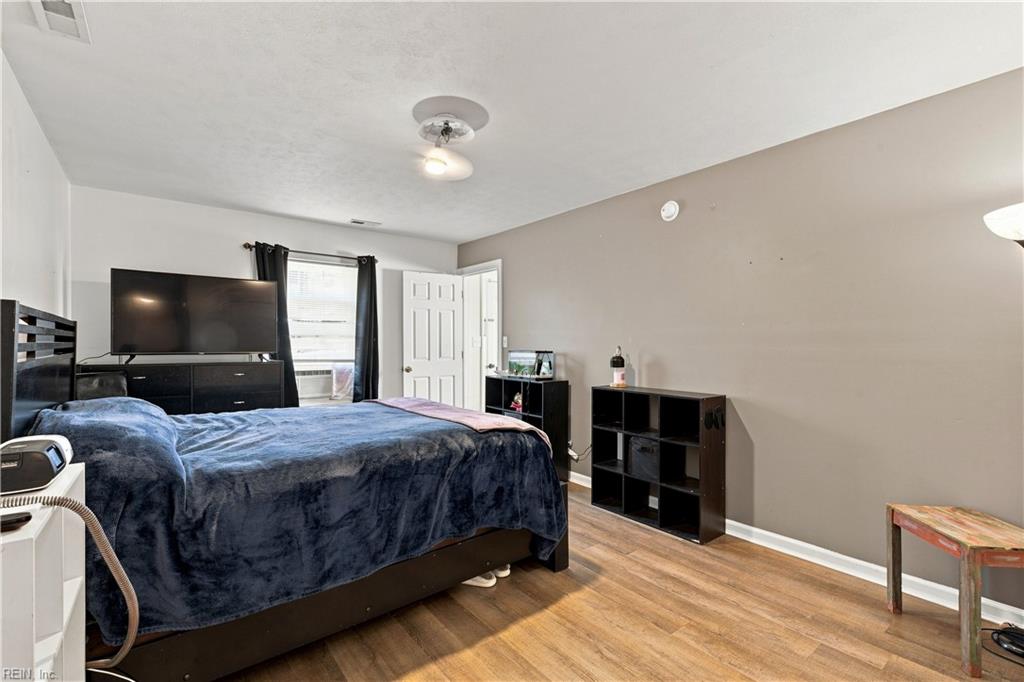 1805 Roanoke Ave Property Photo 10