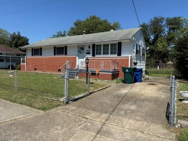 1005 37th St Property Photo 2