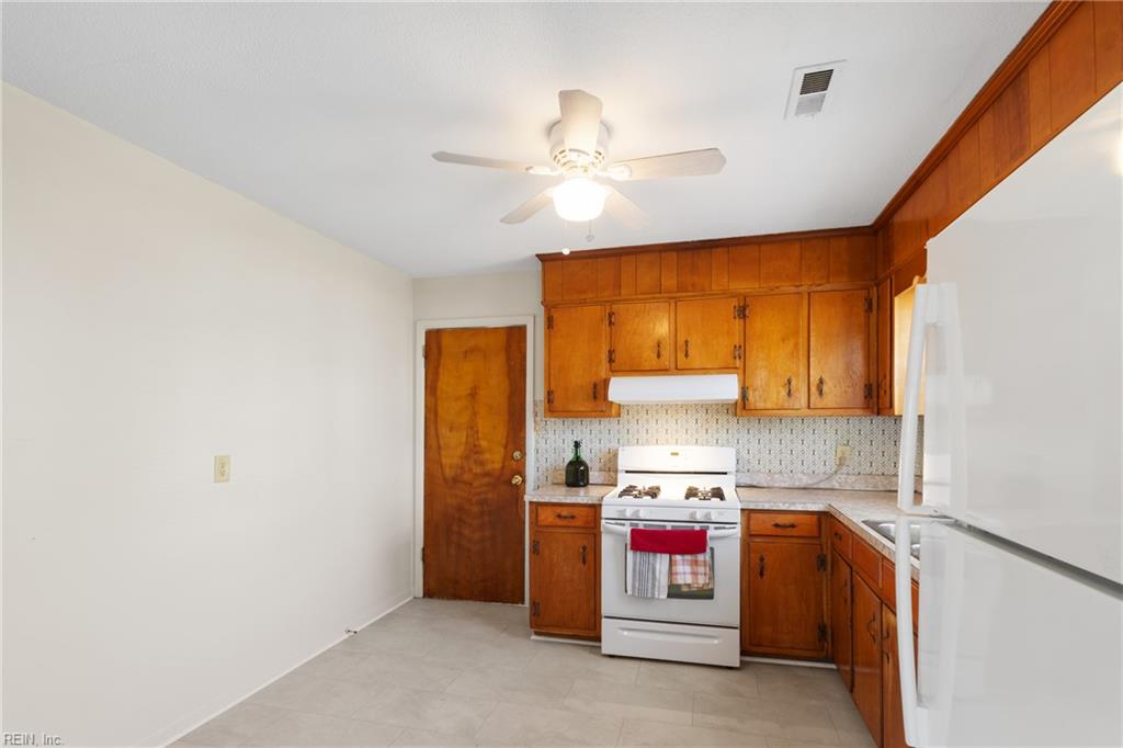 612 N Hope St Property Photo 10