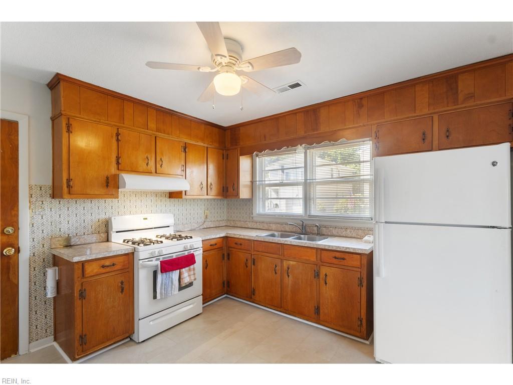 612 N Hope St Property Photo 11