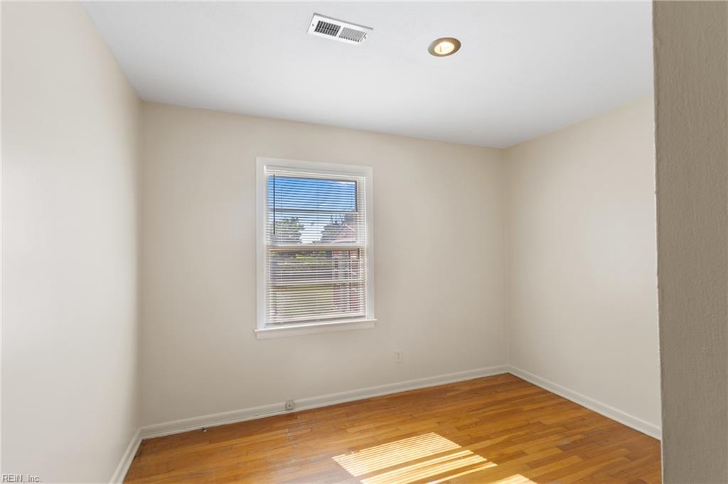 612 N Hope St Property Photo 14