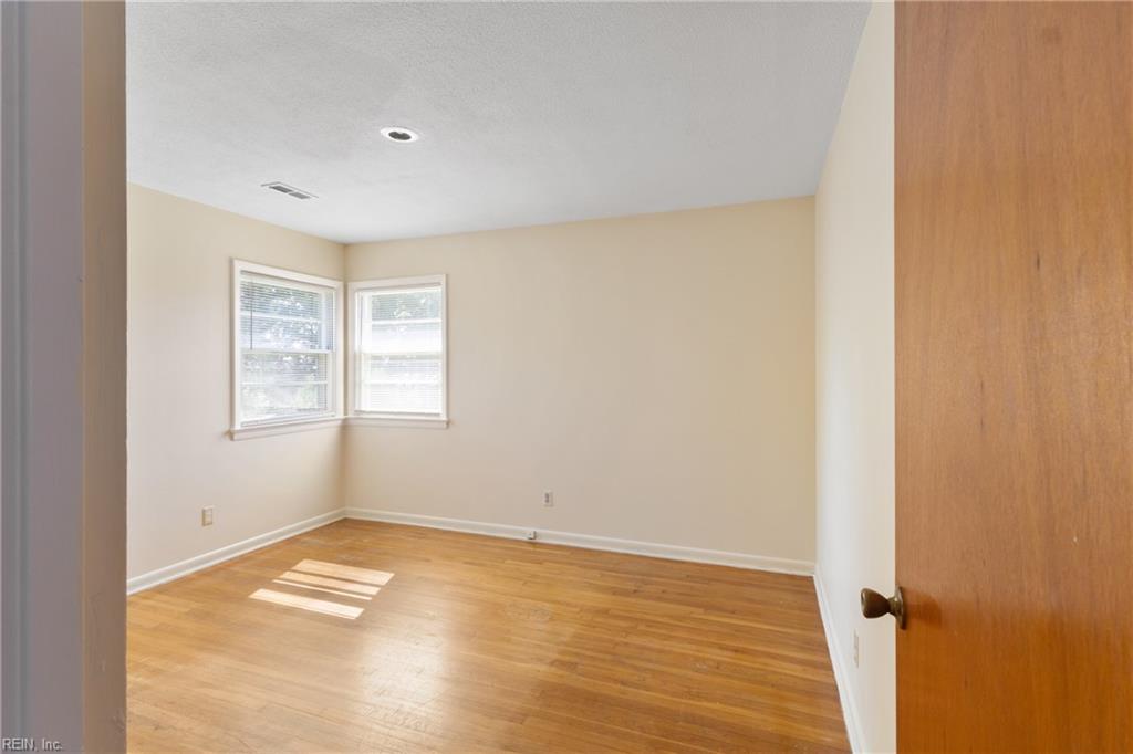 612 N Hope St Property Photo 17