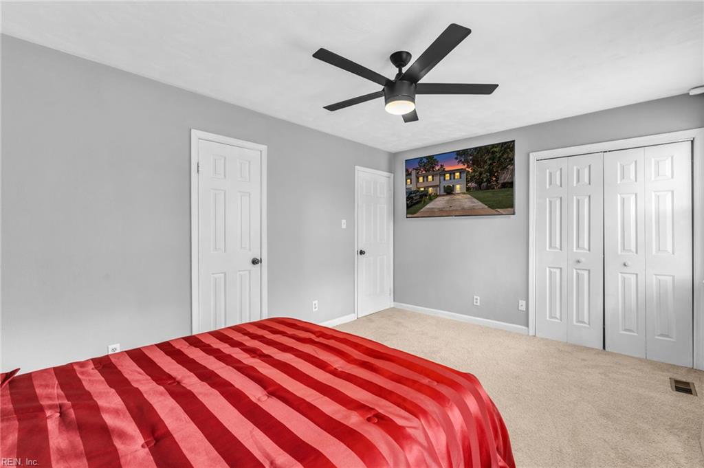 3241 Yellow Pine Cres Property Photo 18