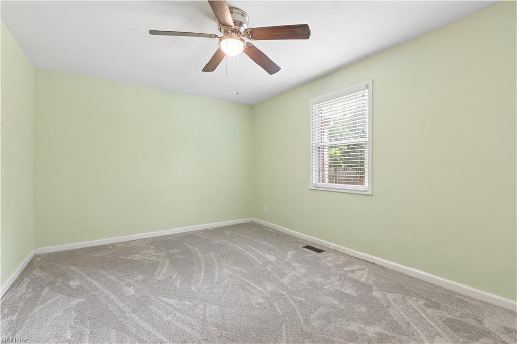 618 72nd St Property Photo 19