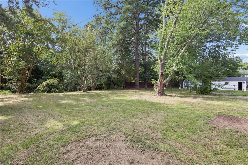 618 72nd St Property Photo 28