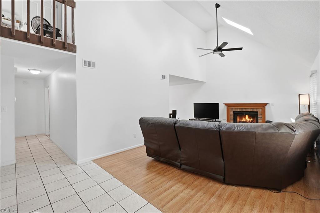 3705 Frazier Ln Property Photo 5