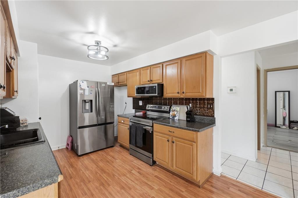3705 Frazier Ln Property Photo 17