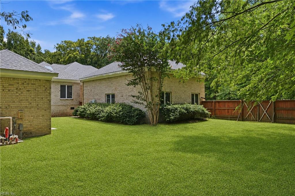 2068 Vaughan Rd Property Photo 31