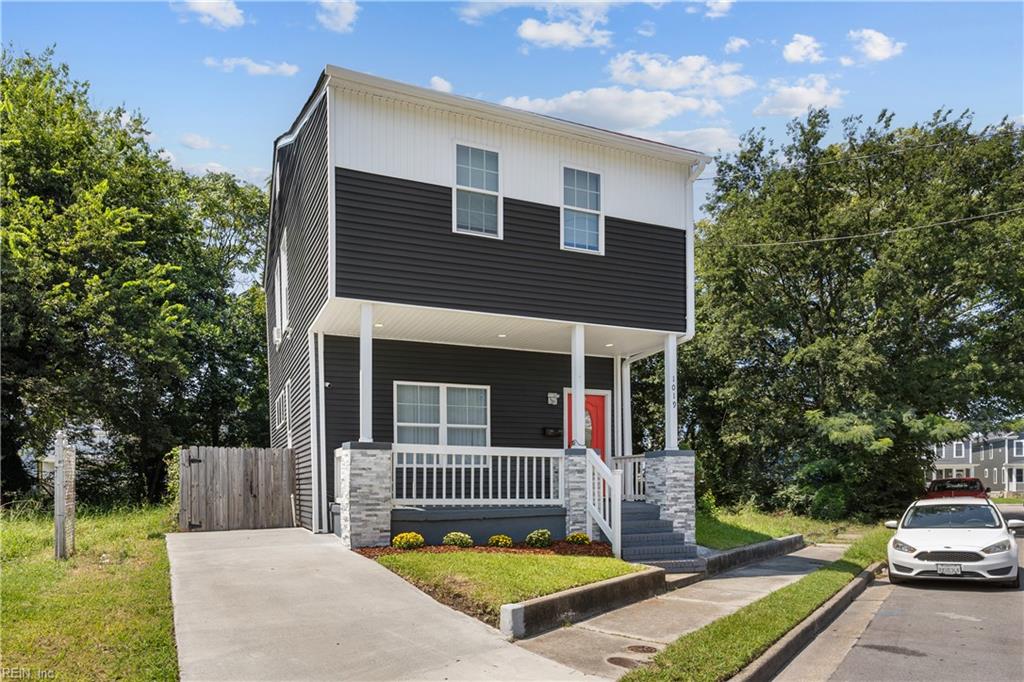 1019 Barney St Property Photo 3