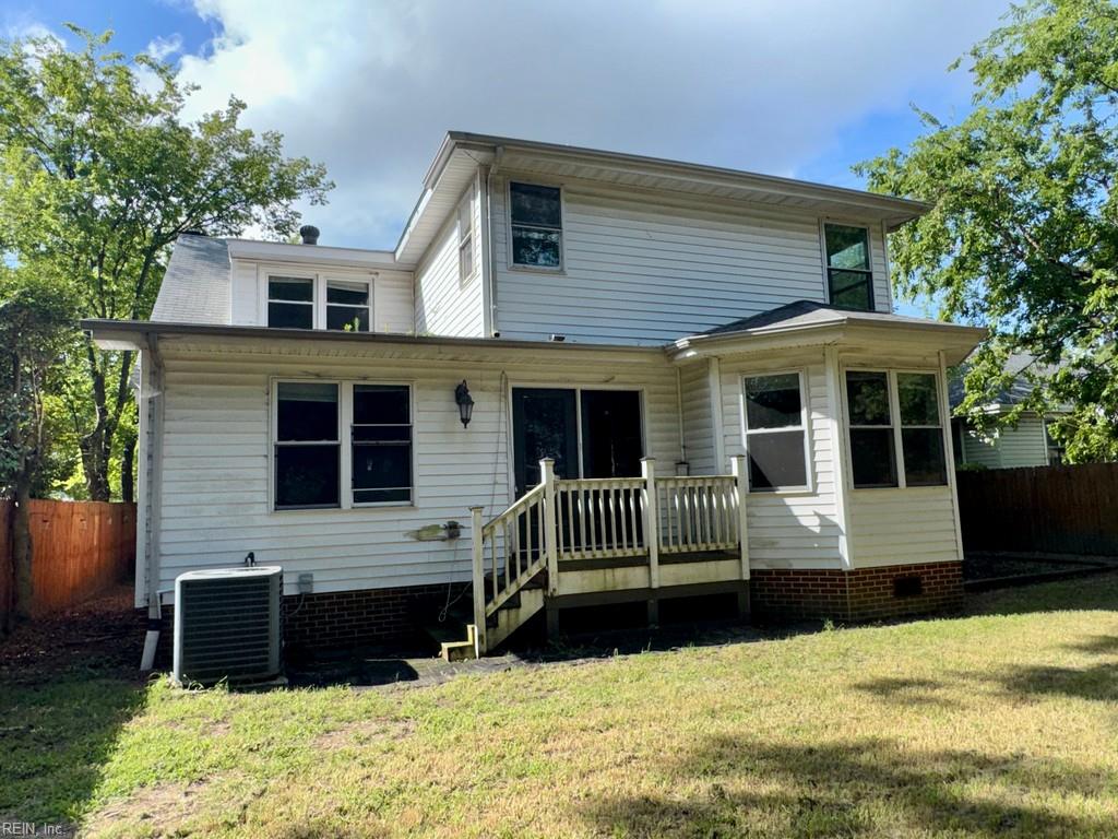 1324 Milton St Property Photo 2
