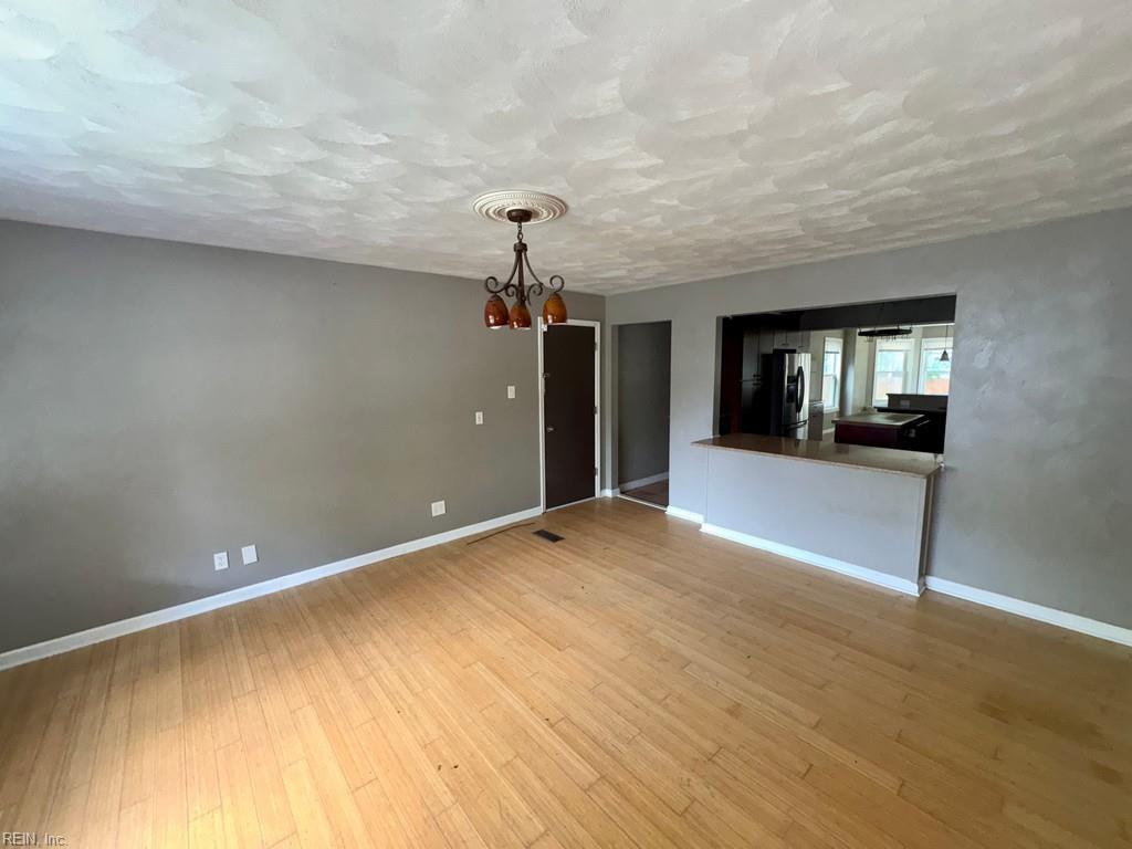 1324 Milton St Property Photo 8