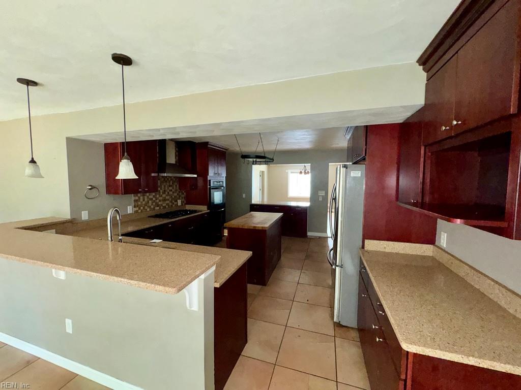 1324 Milton St Property Photo 11