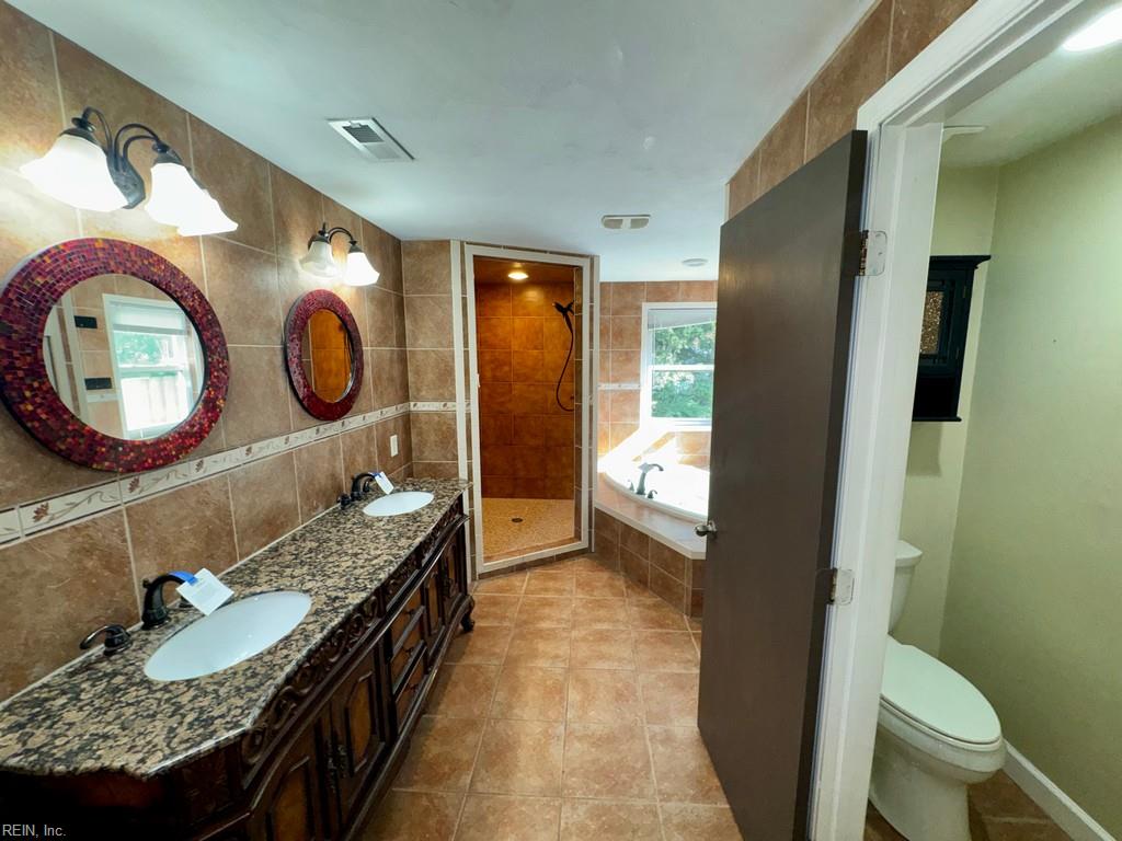 1324 Milton St Property Photo 15