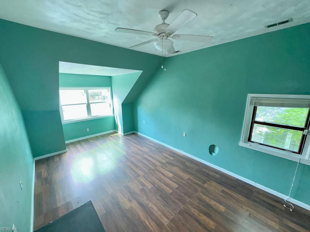 1324 Milton St Property Photo 22
