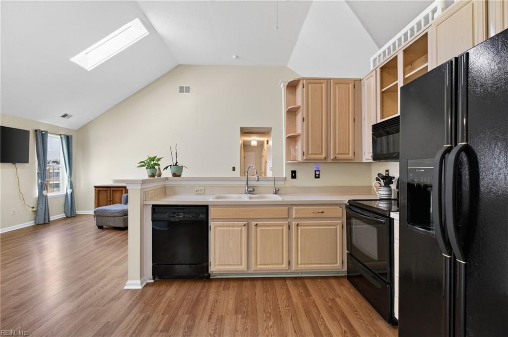 148 Berkshire Blvd Property Photo 11