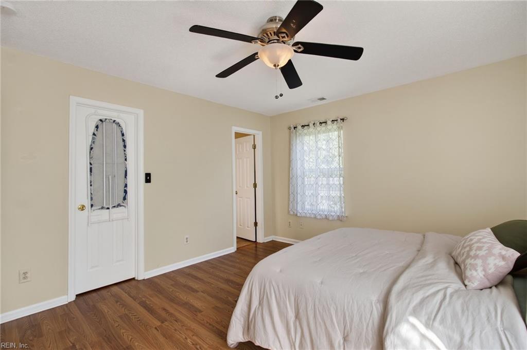 148 Berkshire Blvd Property Photo 25