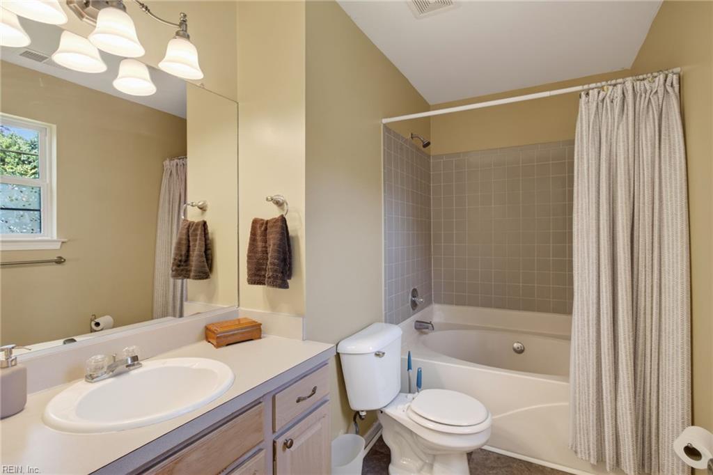148 Berkshire Blvd Property Photo 26