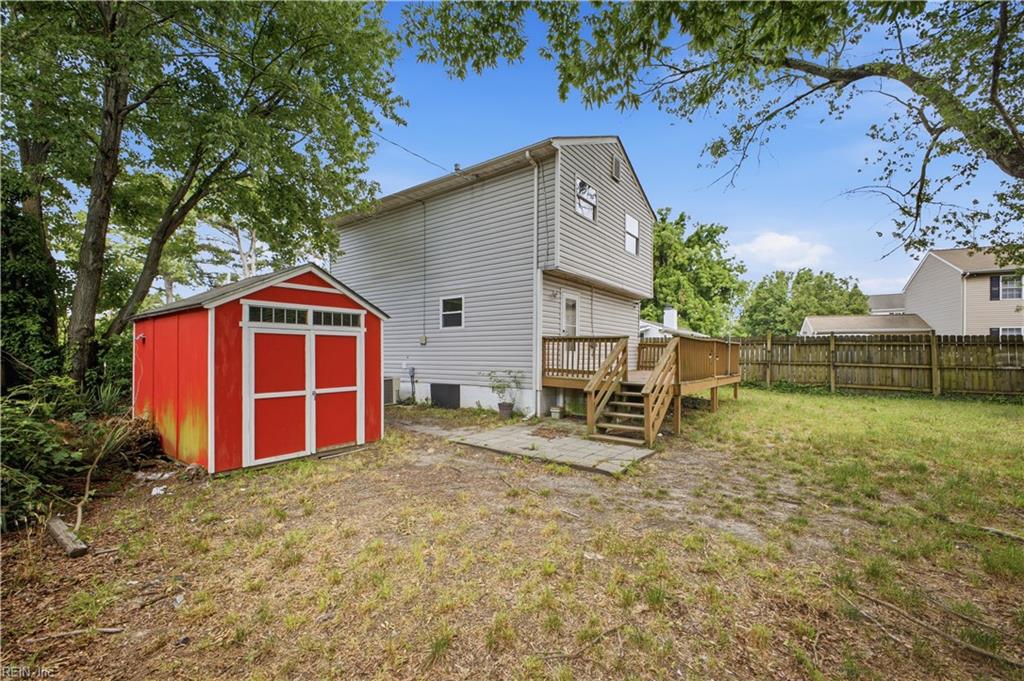 1902 Bay Ave Property Photo 22