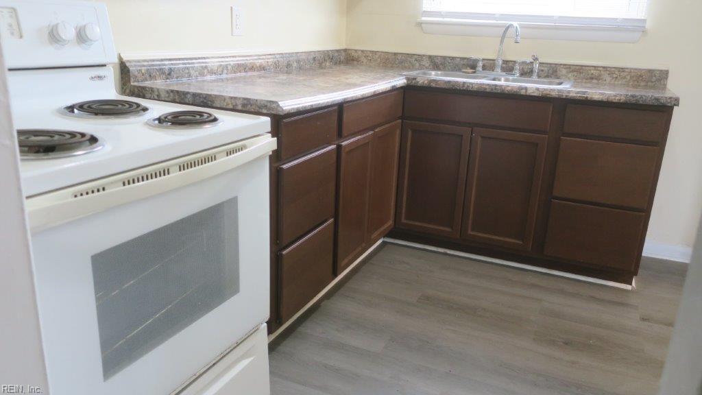 1519 Victoria Blvd Property Photo 6